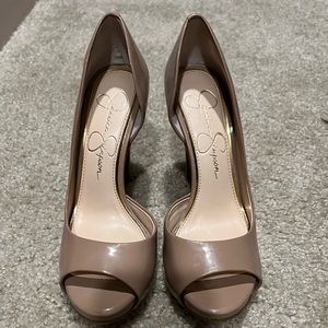 Like new Jessica Simpson tan heels. Barely worn. No wear on bottom.